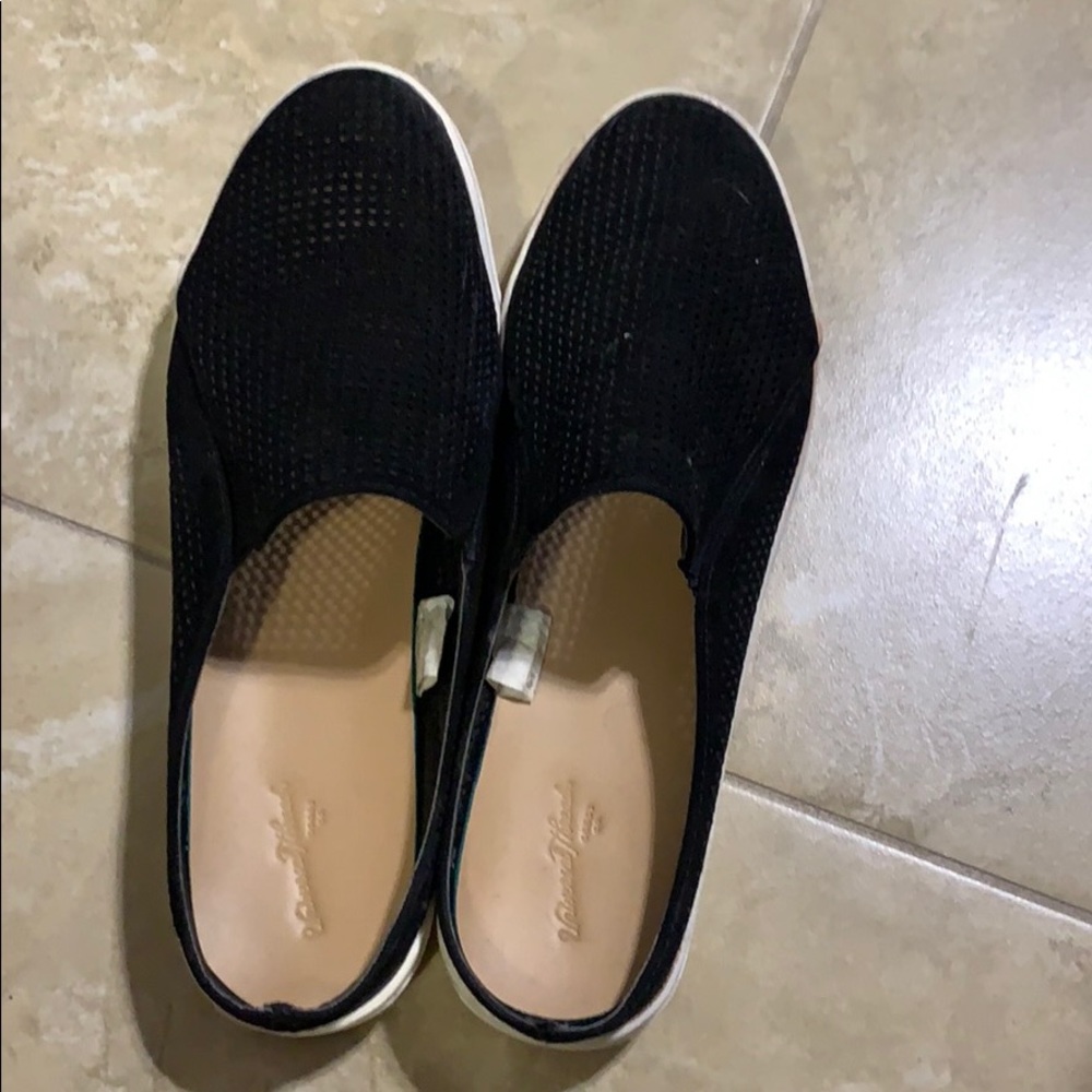 Universal Thread Tennis Shoe Slides